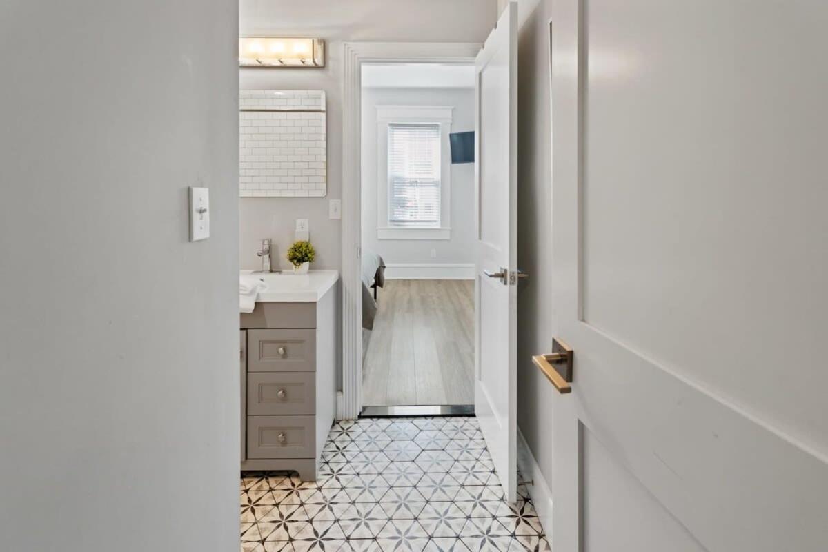 Modern 4Br 2Ba Apt Steps To The Beach Open Living Atlantic City Exterior photo